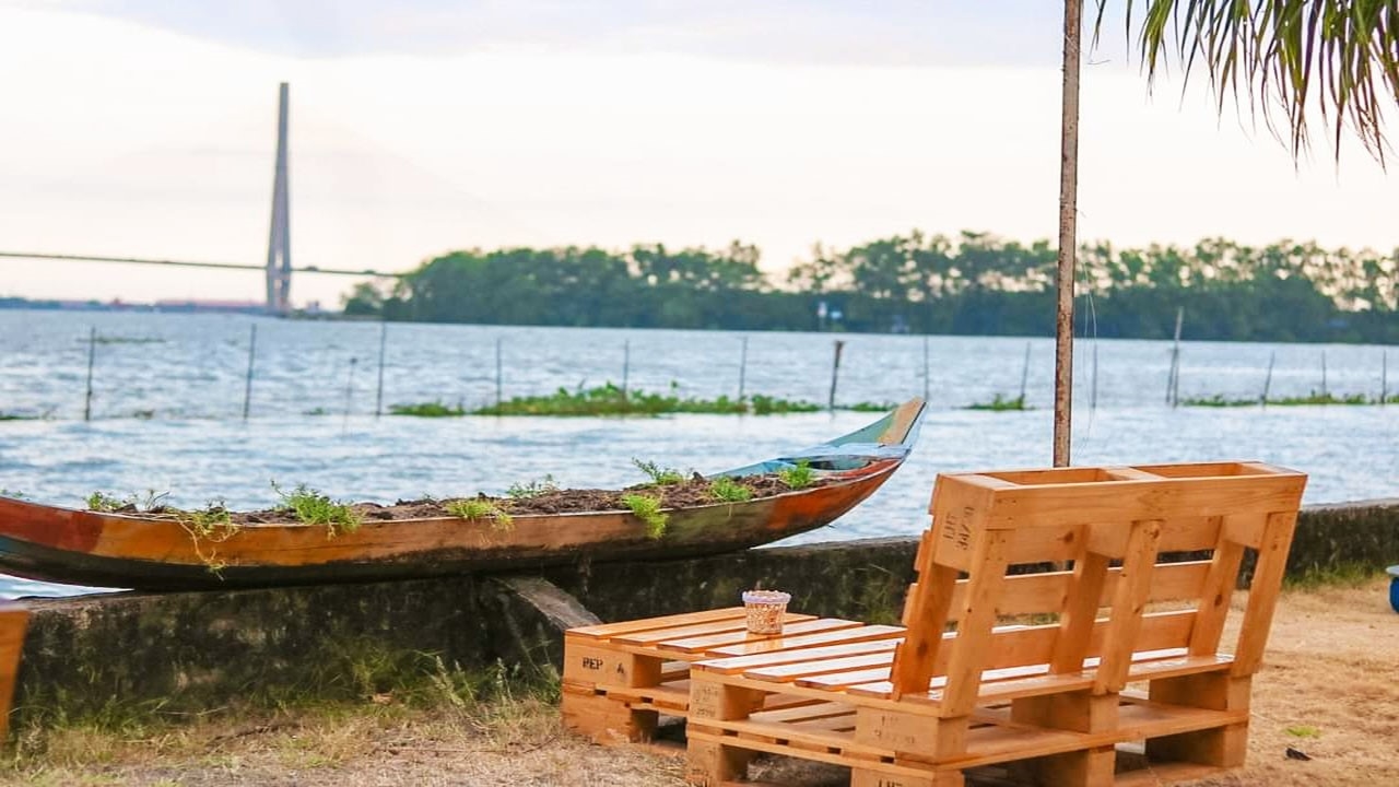 Bãi biển Cần Thơ, ”Bãi biển nhỏ” và Bãi biển Cần Thơ. Bạn có gì đặc biệt không?