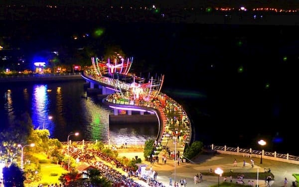 Bến Ninh Kiều (Cần Thơ) có gì đáng giá? Trải nghiệm thú vị của năm 2012