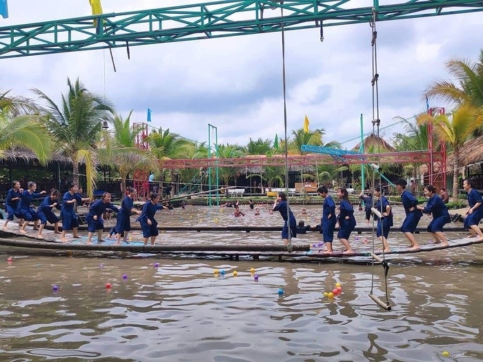 Những miệt vườn, địa điểm du lịch nổi tiếng được du lịch Phong Điền Cần Thơ khám phá.