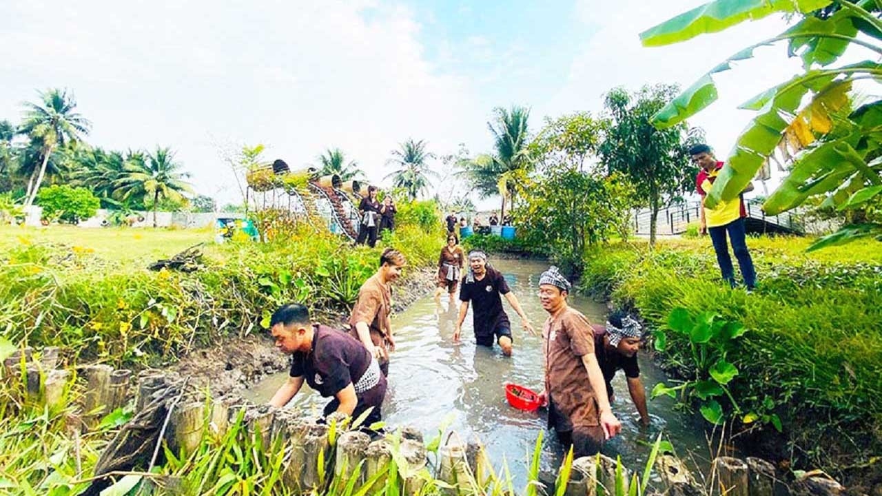 Điểm du lịch sinh thái được yêu thích nhất năm 2022 là Cần Thơ.