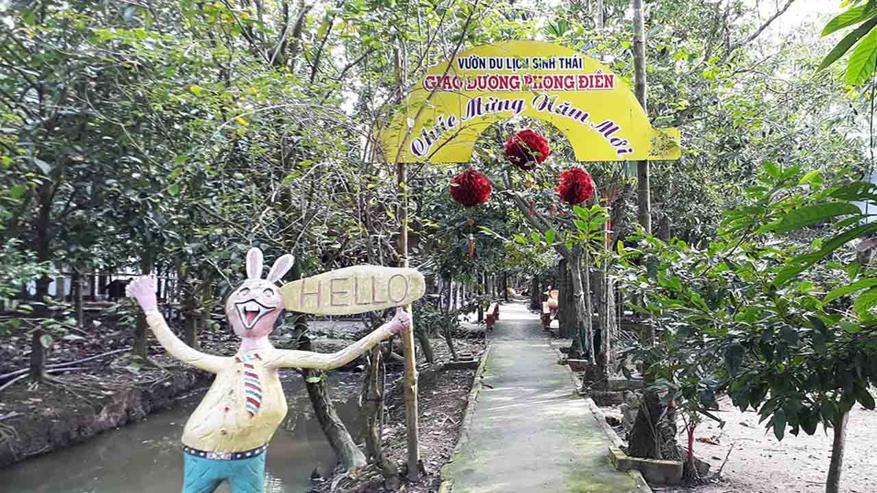 Điểm du lịch sinh thái được yêu thích nhất năm 2022 là Cần Thơ.